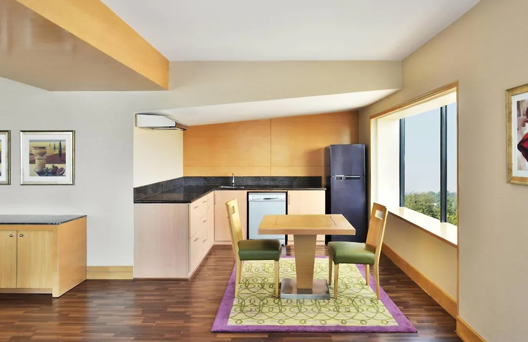 Courtyard By Marriott Chennai-1