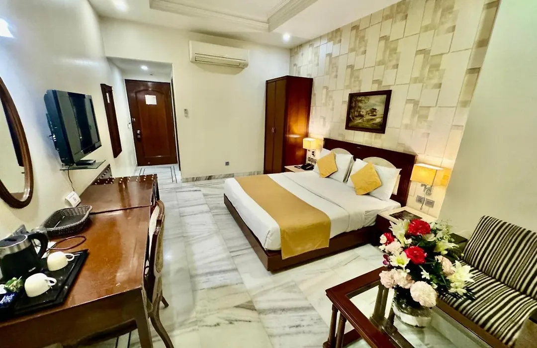 Gtb Florence Inn, 2Min Walk From Karol Bagh Metro-1