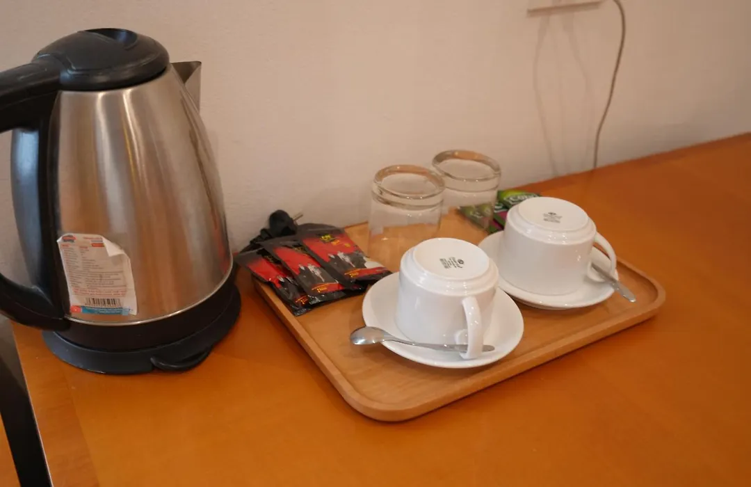 Golden Sunshine Villa Hotel And Travel-1