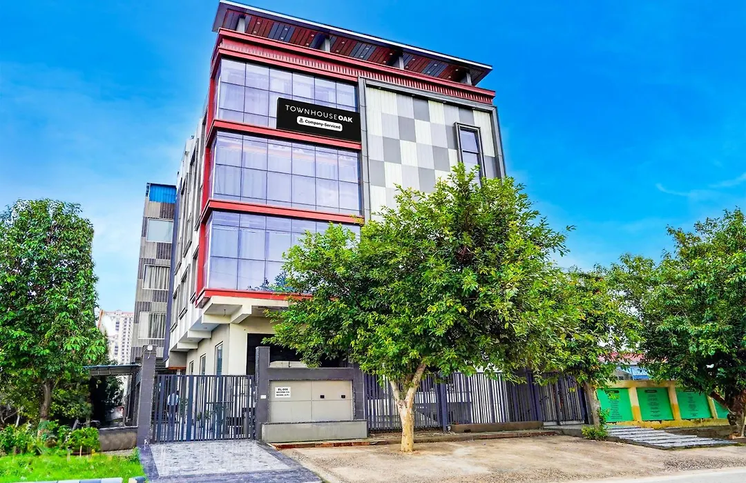 Super Townhouse Oak Sector 116 Noida-1