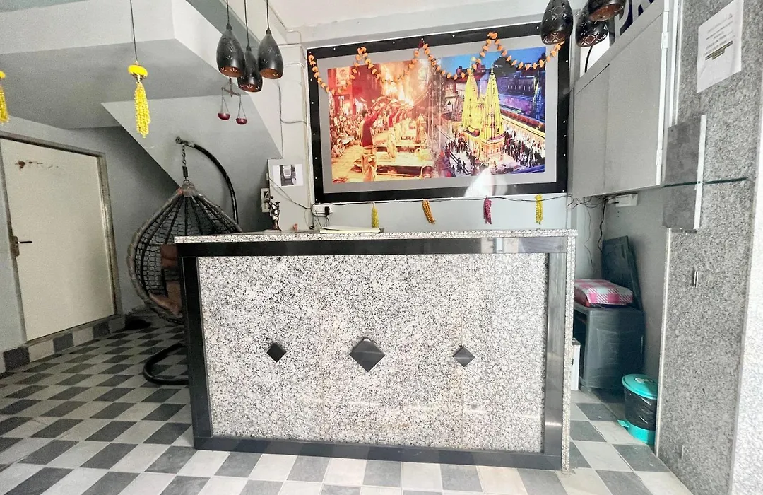 Hotel Prakash Guest House ! Varanasi ! Fully-Air-Conditioned Hotel At Prime Location With Off Site Parking Availability, Near Kashi Vishwanath Temple, And Ganga Ghat, Newly Constructed And Luxurious Rooms - 3-1