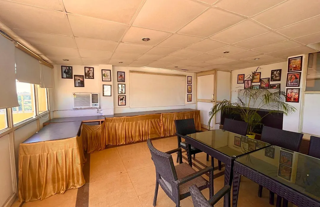 Palki Cafe & Stay-1