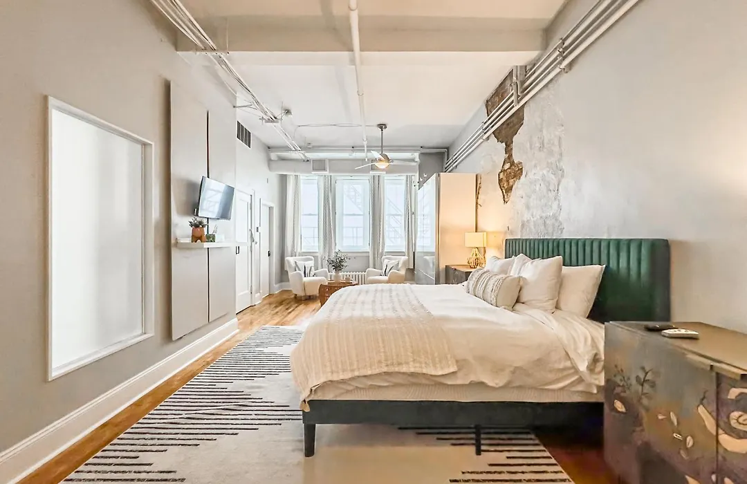 The Historic Lyric Presidential Suite-1