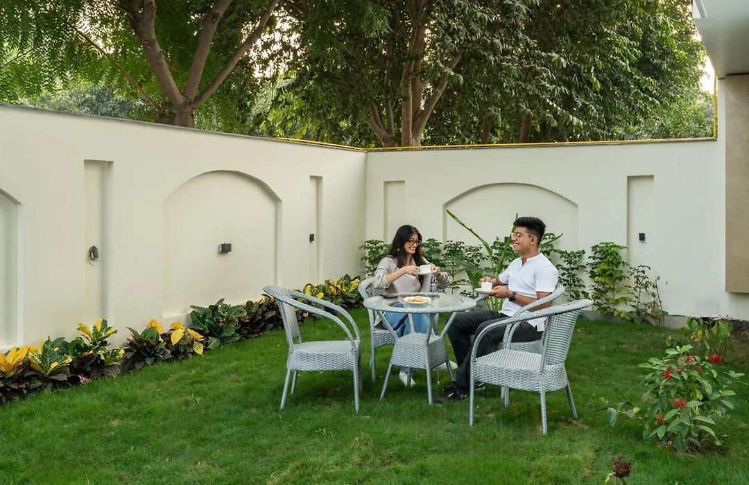 Lime Tree Hotel & One Bhk Serviced Apartment Noida - Sector 50 Metro-1