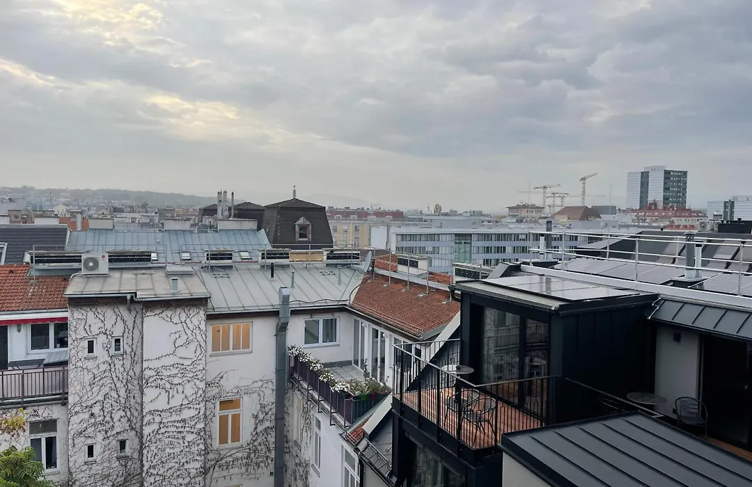 Weltwien Luxury Art Apartments & Free Parking-1
