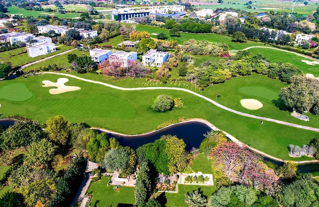 Karma Lakelands Golf Resort & Residences-1