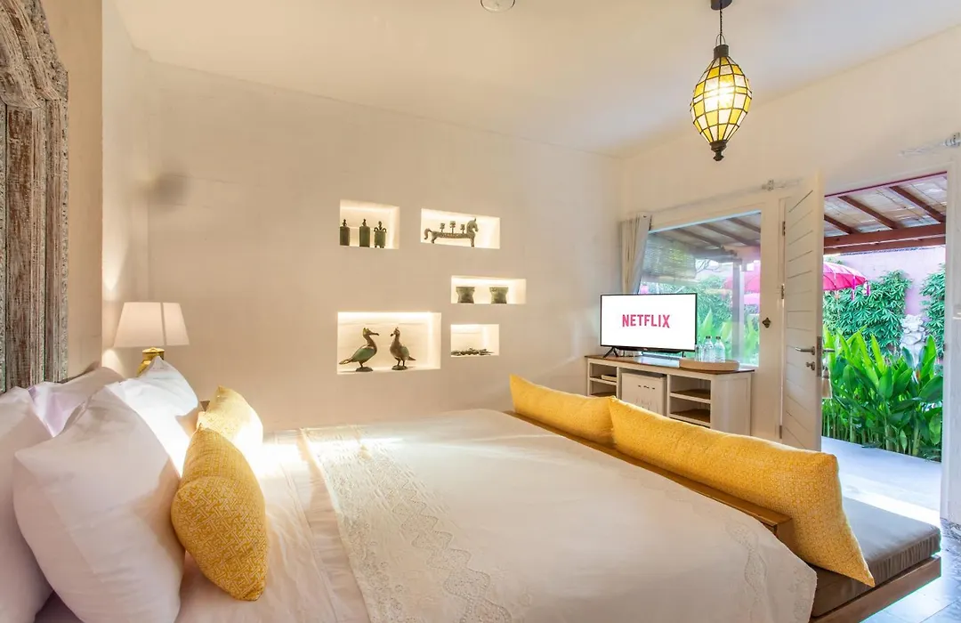 Pinkprivate Sanur - For Cool Adults Only-1