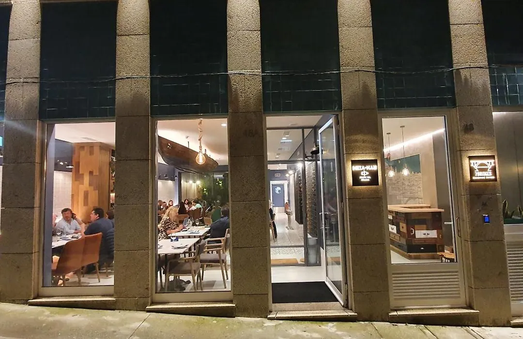 7 Bridges Estudios- Porto-Houses And Suites-1