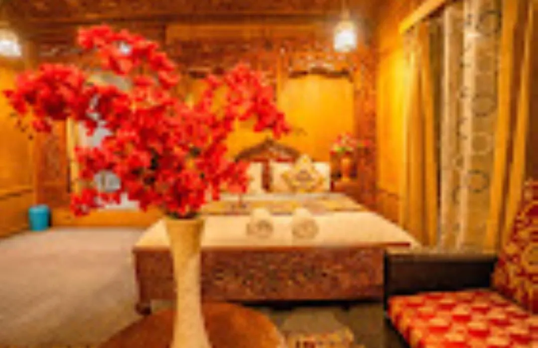 Young Bombay Premium Heritage Houseboat-1