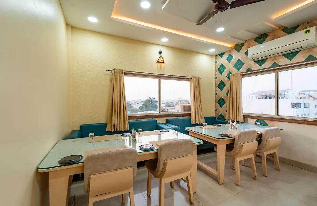 Treebo Premium Zorba - Hoshangabad Road-1