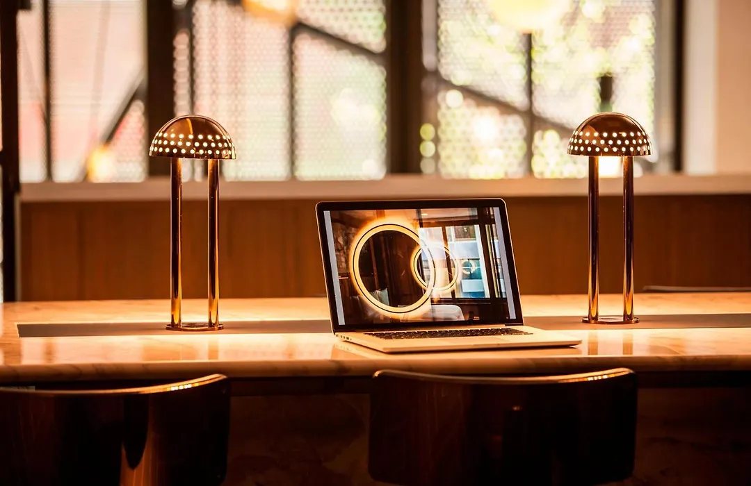 Hotel Emc2, Autograph Collection-1