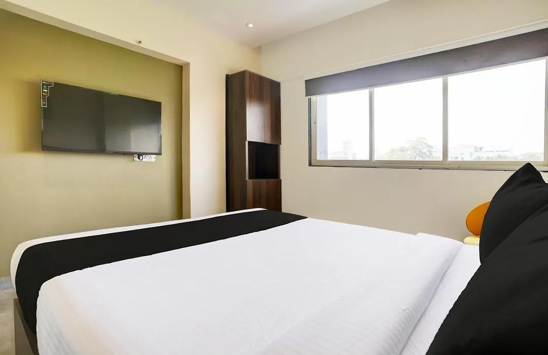 Vibes Inn Juhu-1