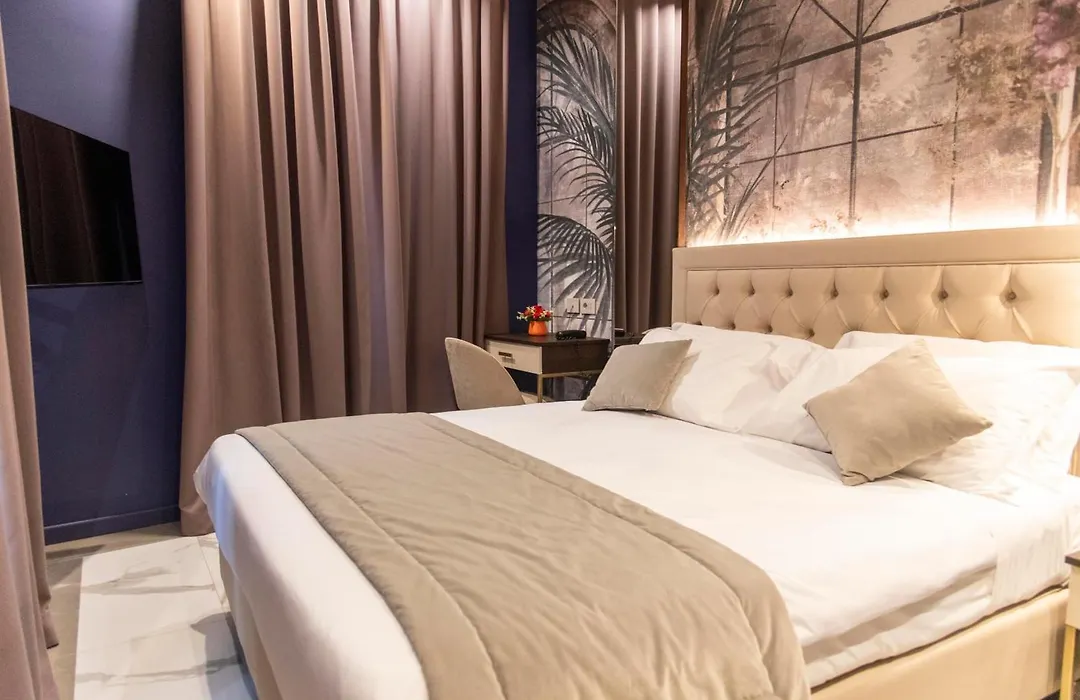 Adelaide Suite Dreams-1
