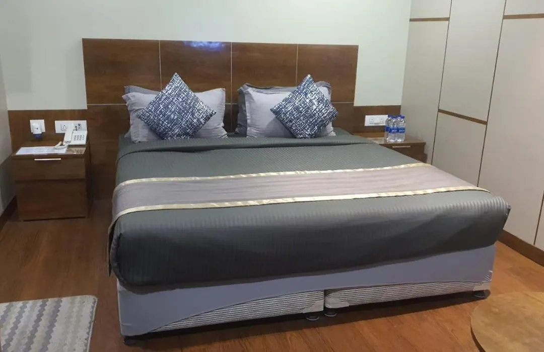 B8 Hotel-1