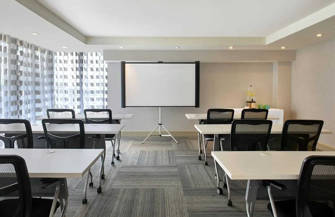 Four Points By Sheraton Coral Gables-1