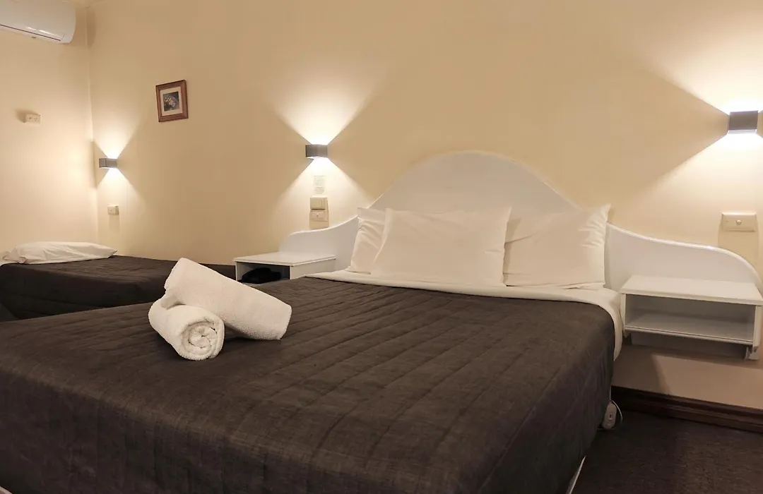 St Georges Motor Inn-1