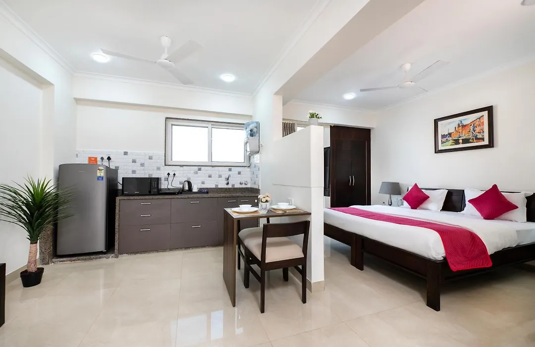 Palm Stay - Studios & Rooms-1