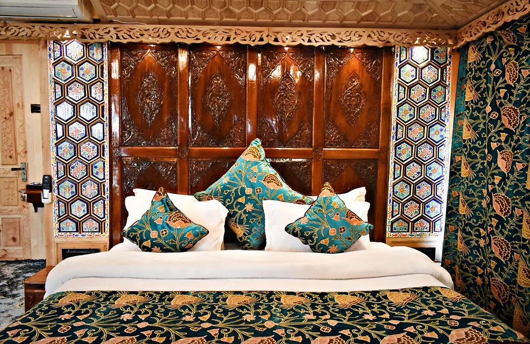 Heritage Amina Group Of Houseboats-1