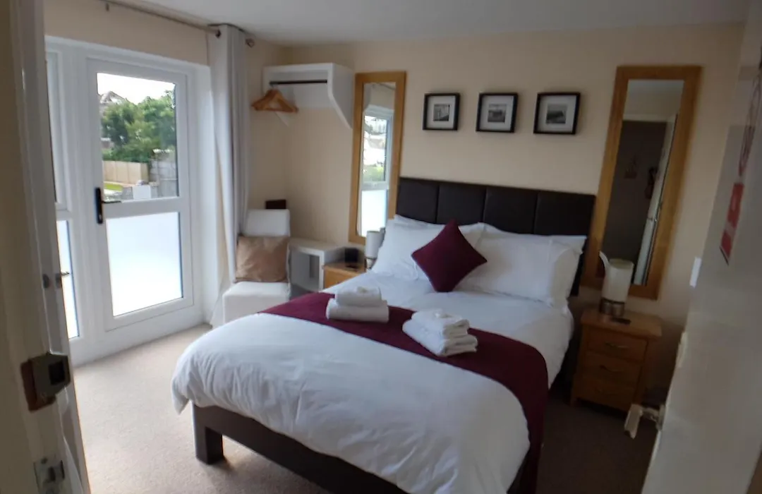 Charnwood Guest House-1