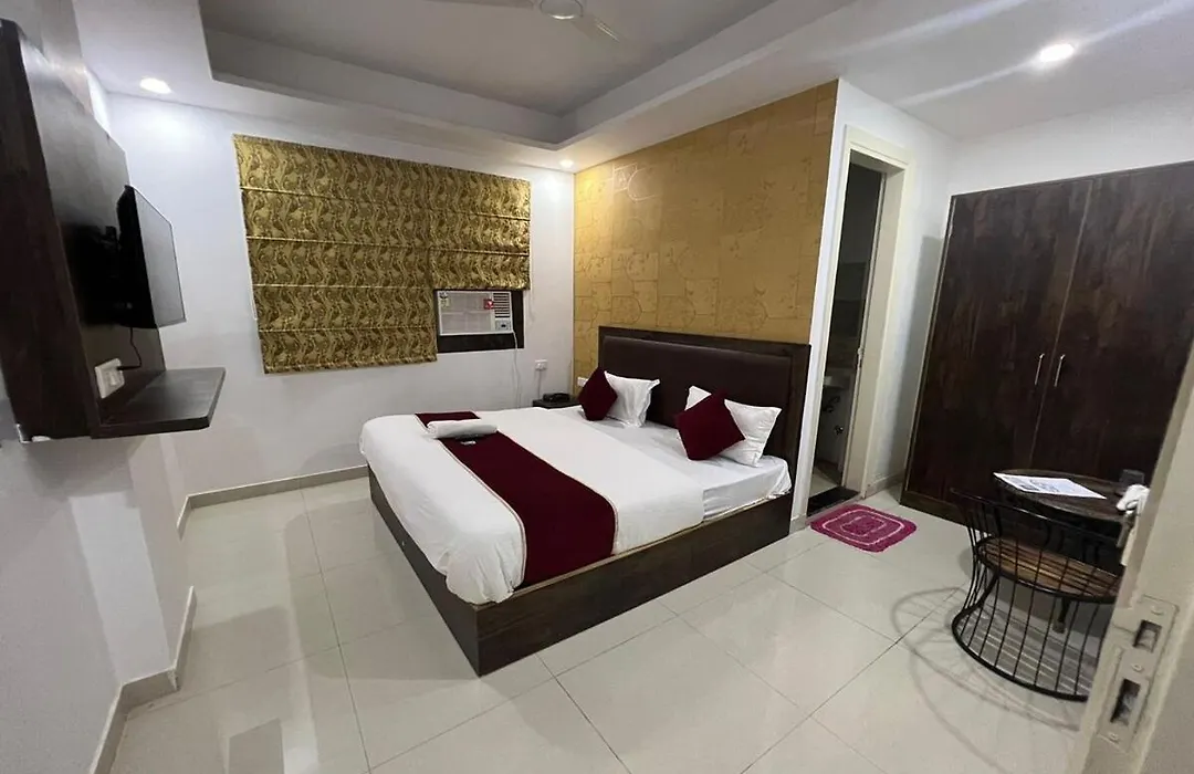 Hotel New Punjab Luxury-1