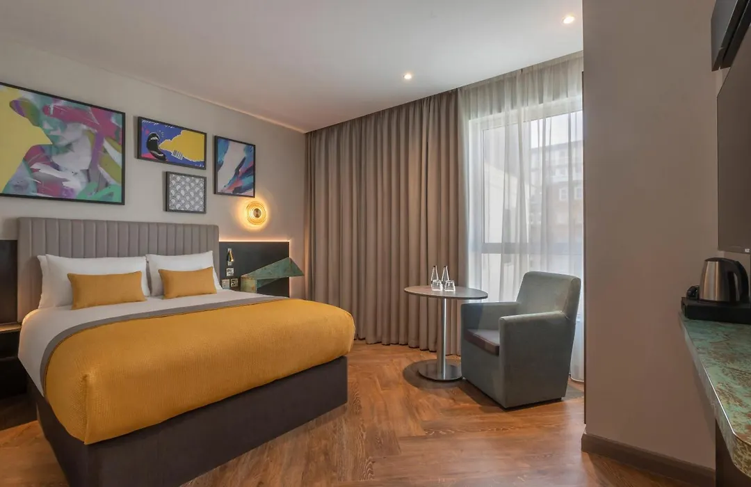 Maldron Hotel Brighton City Centre-1