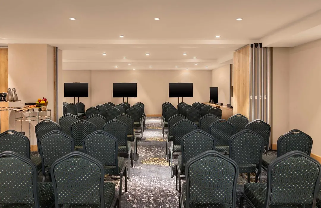 Hilton Garden Inn Baku-1