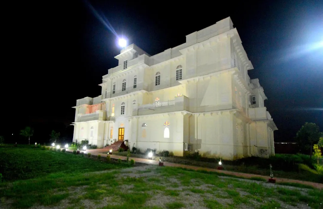Aaram Baagh Agra By Pachar Group-1