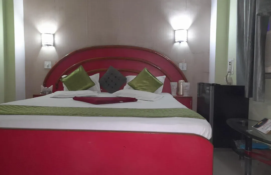 Hotel Swapanlok,-1
