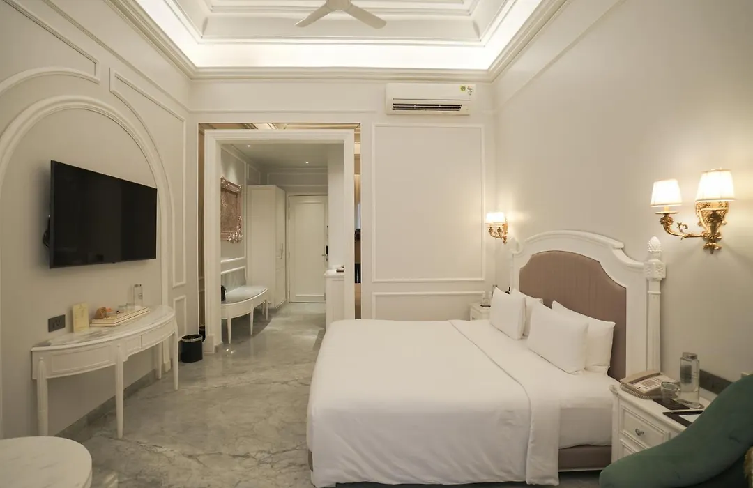 Hotel Hillock Ahmedabad-1