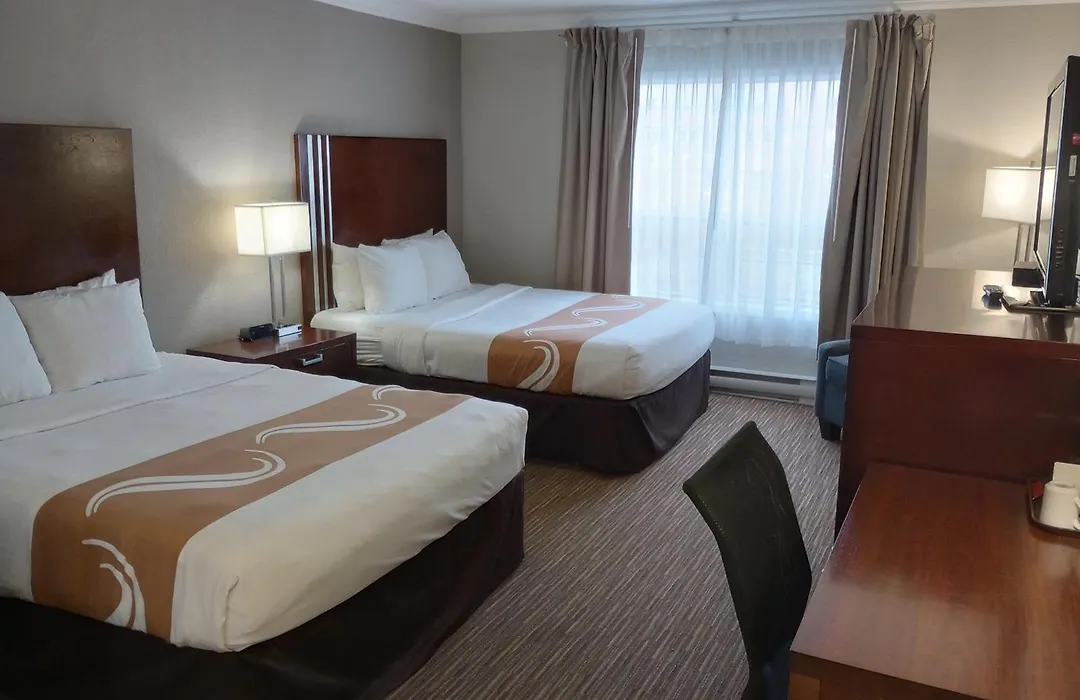 Quality Inn Downtown Inner Harbour-1