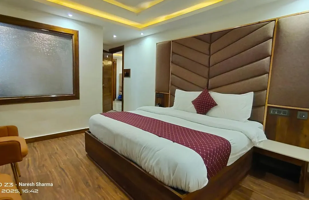 The Central Vista - Simla Royale Near Mall Road Free Pickup From Railway Station Simla-1