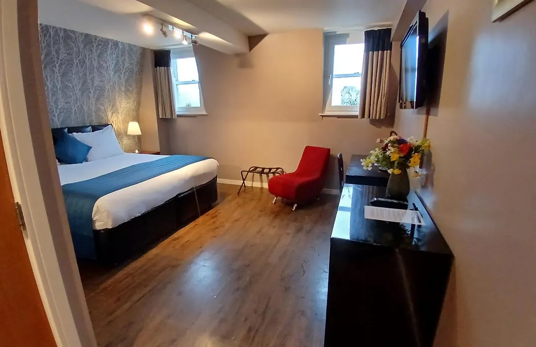 Royal Hotel Cardiff By Belvilla-1