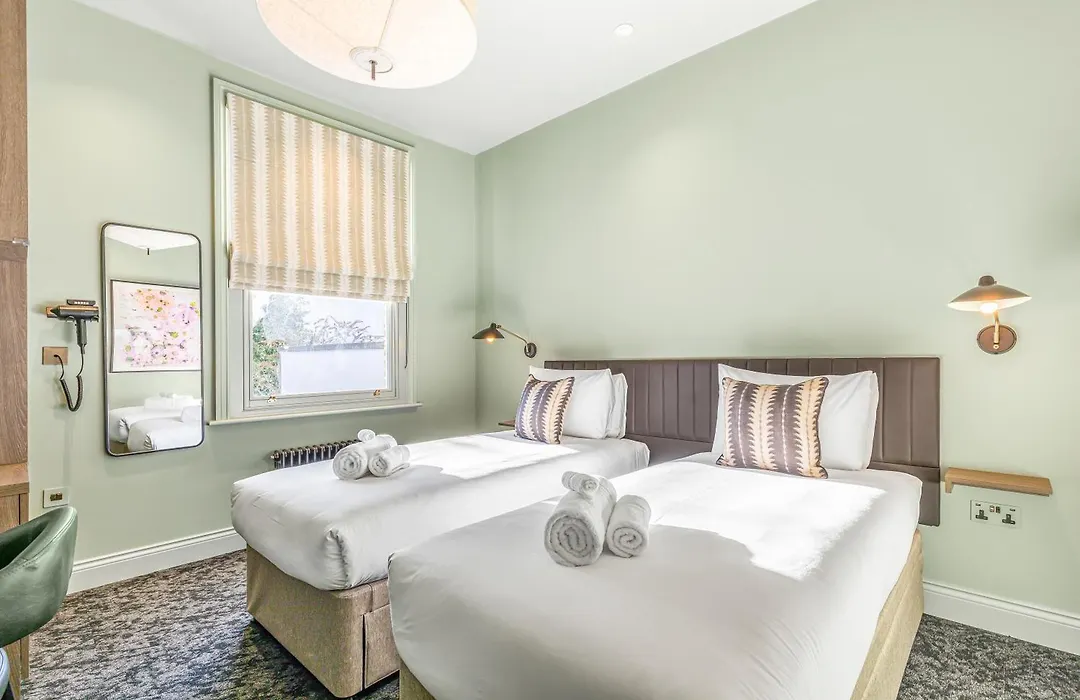 Clapham Guest House-1