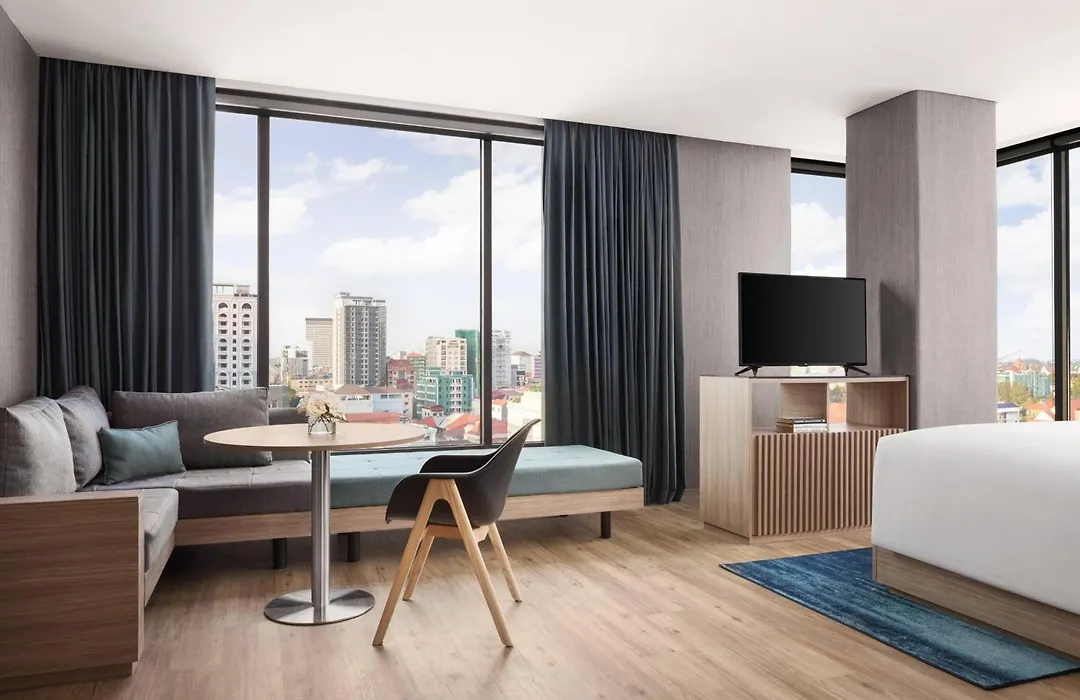 Courtyard By Marriott Phnom Penh-1