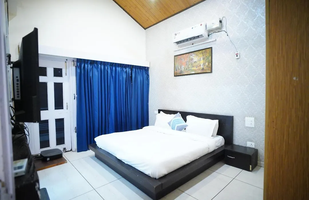 The Castle Villa Pine View Kasauli-1