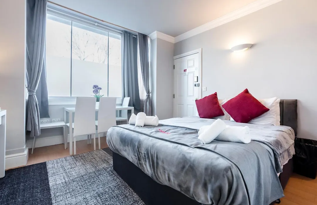 1 Riverside Apartments-1