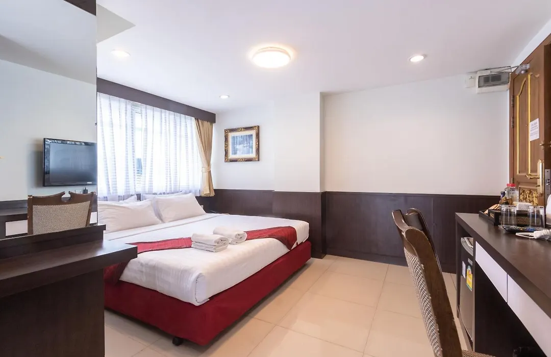 Gusto Pratunam Hotel-1