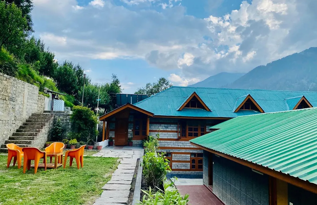 Snow Clad Riverview Hotel & Resort, Manali-1