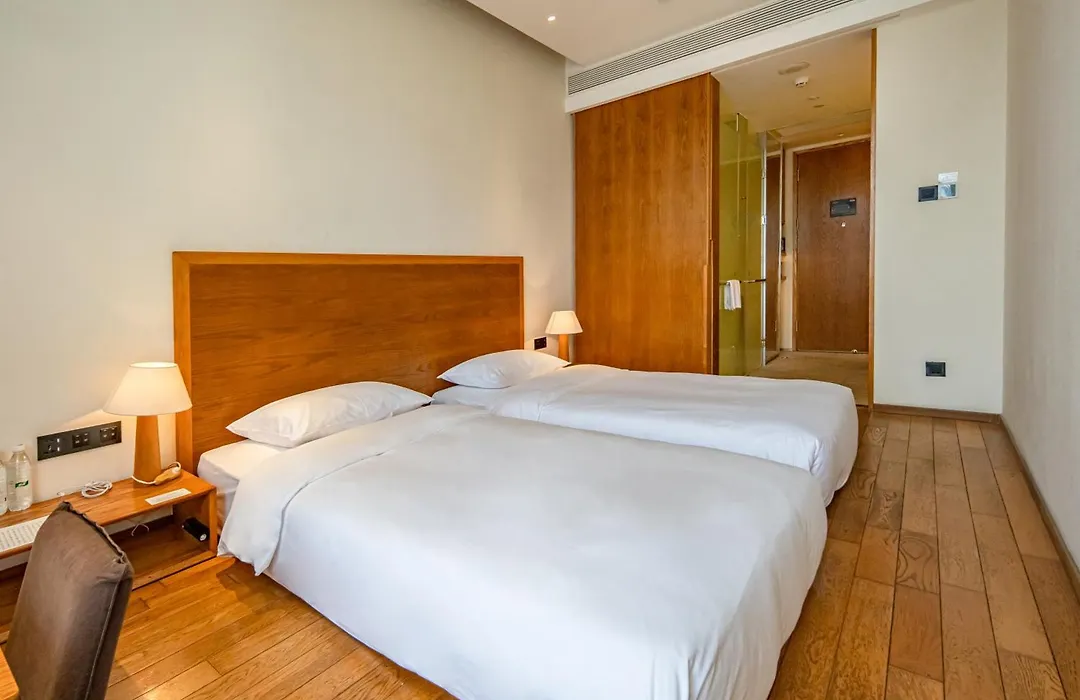 Taihua Wutong Hotel-1