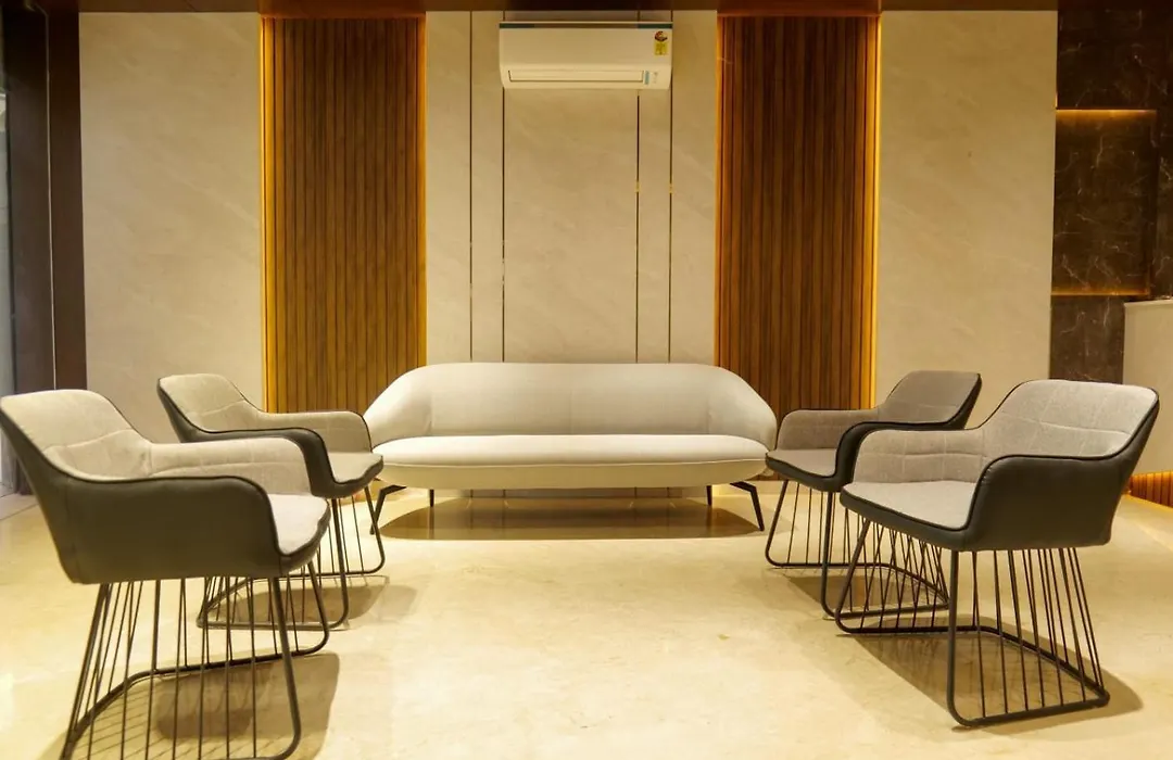 Balu Residency - A Business Class Hotel-1