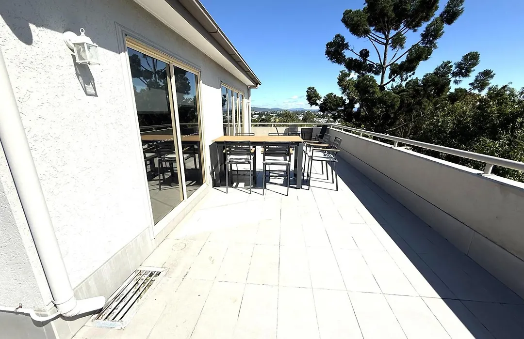 Hampton Court Apartments-1