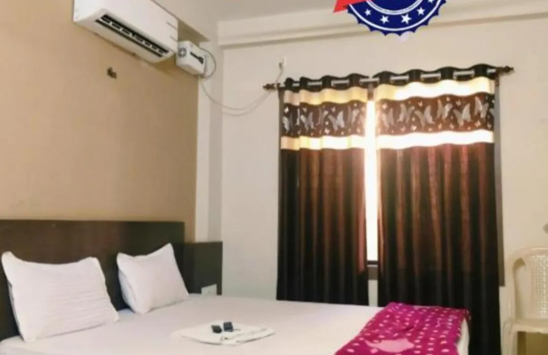 Hotel Uk Palace Puri Near Sea Beach Sea View Room - Luxury & Spacious Room - Near Temple With Prime Location Wifi- Lift And Parking Facilities - Book Now-1