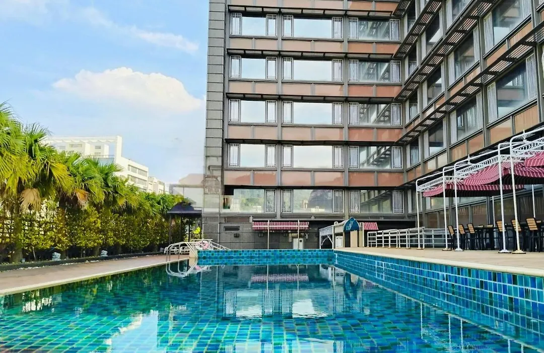 S Aura Hotel-1