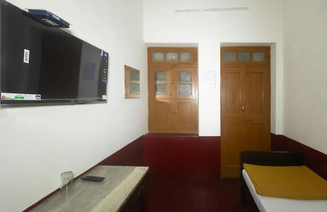 Sri Ramakrishna Hotel-1