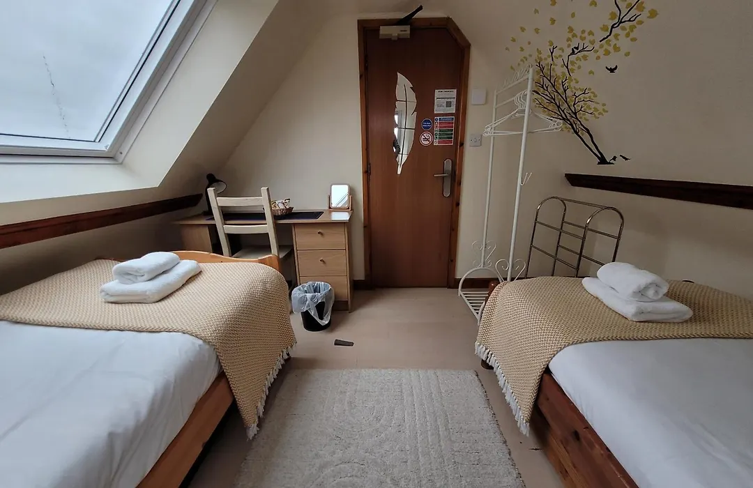Cornerways Guest House-1