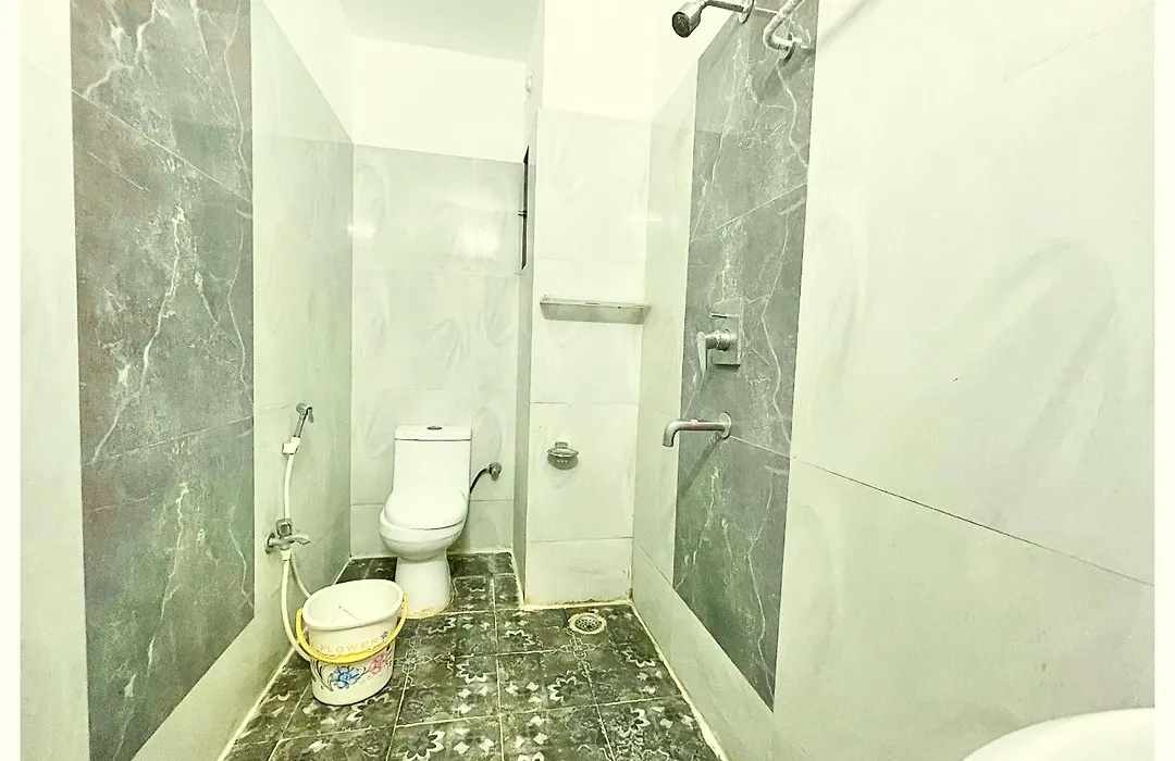 Hotel Janki # Pride Palace Near Jagannath Temple - Jagannath Temple - Restaurant And Lift - Parking Facilities - Fully Air Conditioning Hotel - All Rooms Spacious - Perfact Location With Excellent Service-1