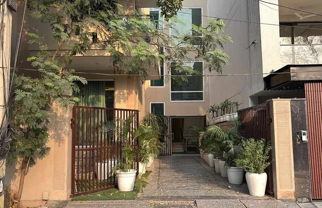 Posh Suites - Golf Course Road-1