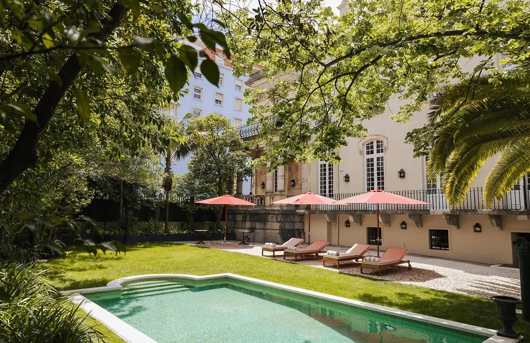Dear Lisbon - Valmor Palace-1