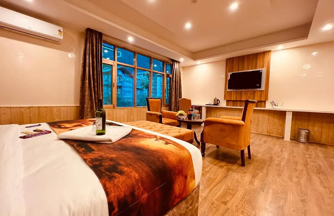 Hill River Resort - Central Heated & Air Cooled - Near Mall Road , Best Property Of Manali 2024- 2025-1