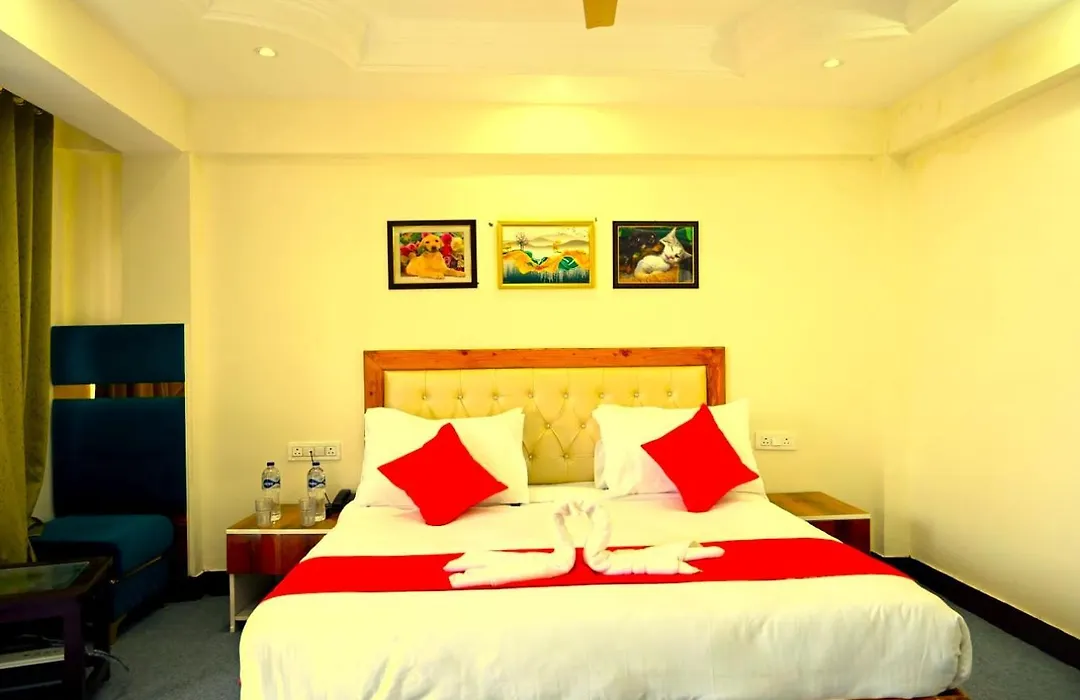 The Grand Palace Scenic Mountain View By Anvi Resort In Nainital-1